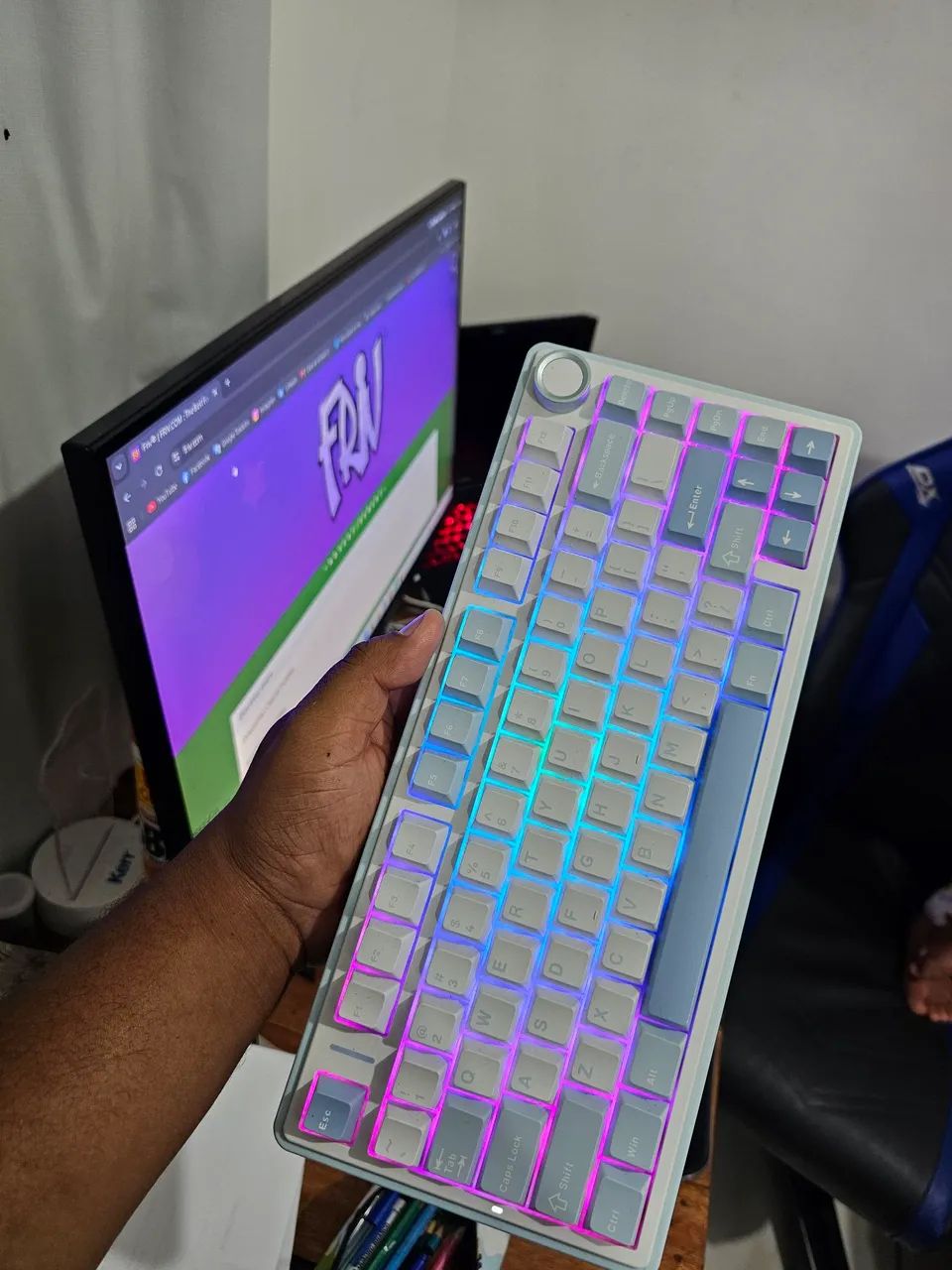 Teclado mecânico aula f75