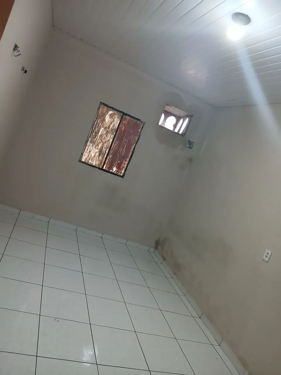 ALUGA-SE UMA Casa estilo kit net - Foto 3