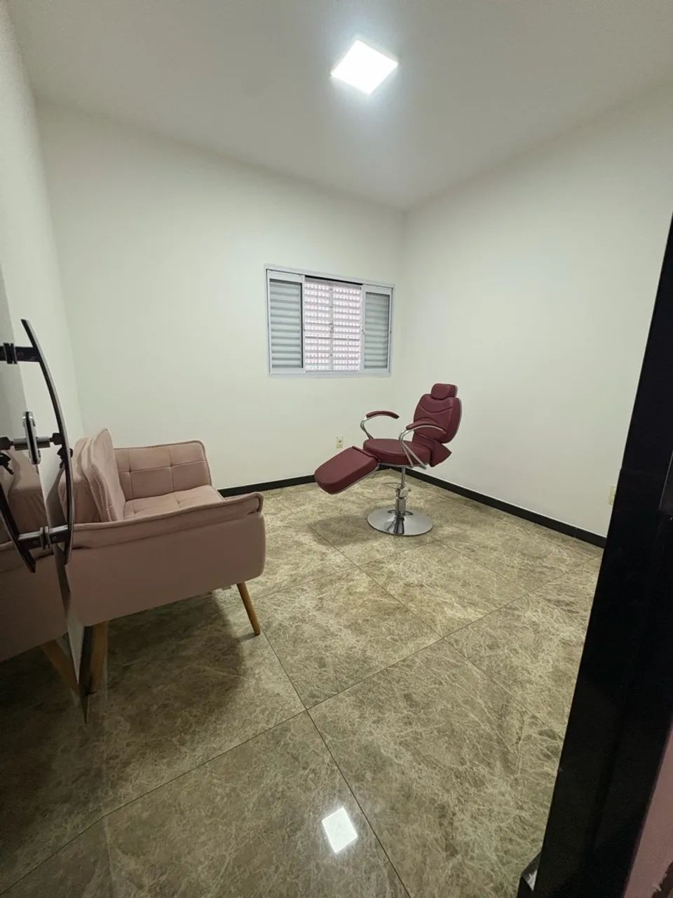 Sala para profissionais da beleza e estética  - Foto 3
