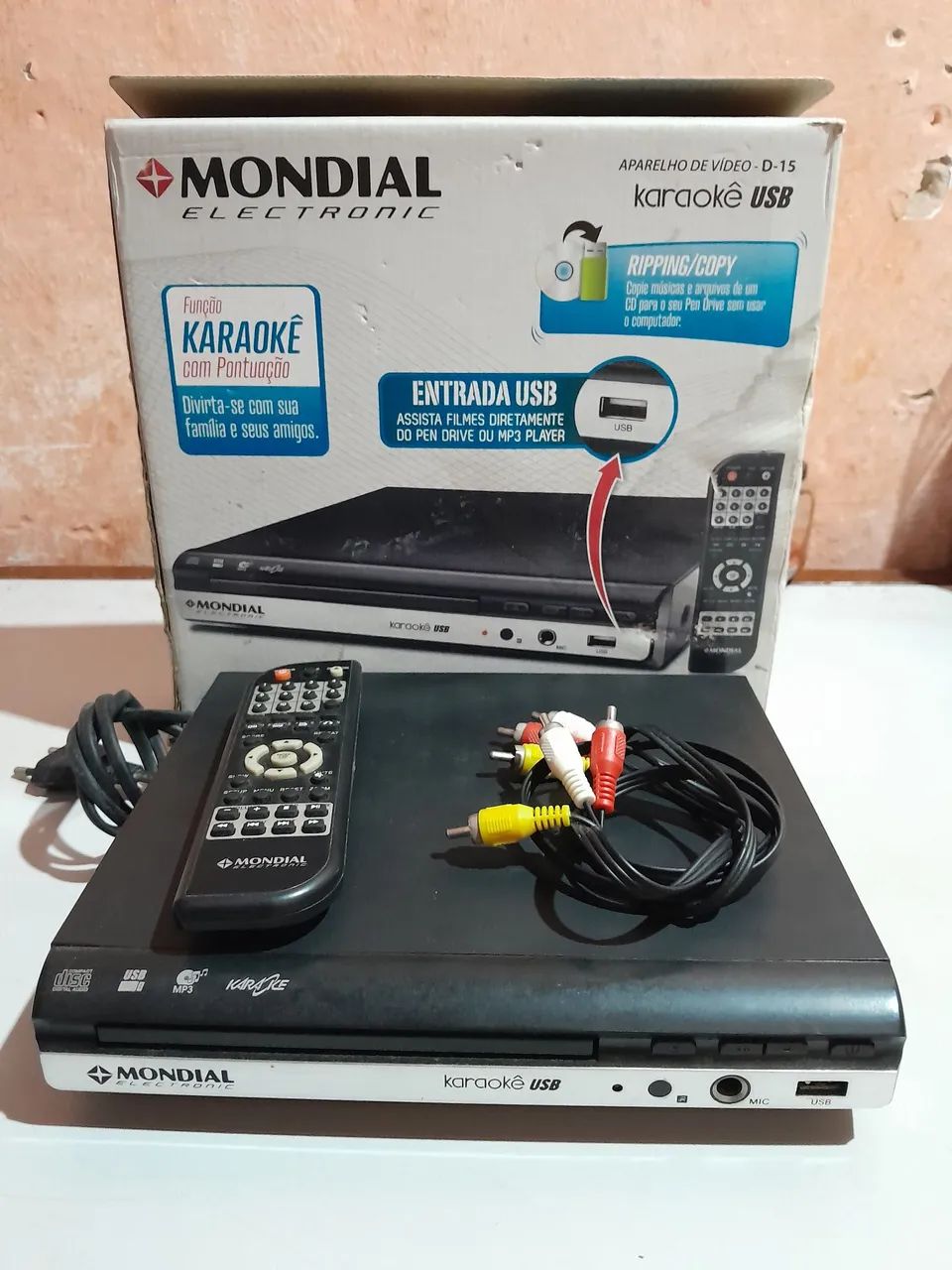 DVD Mondial Semi novo 