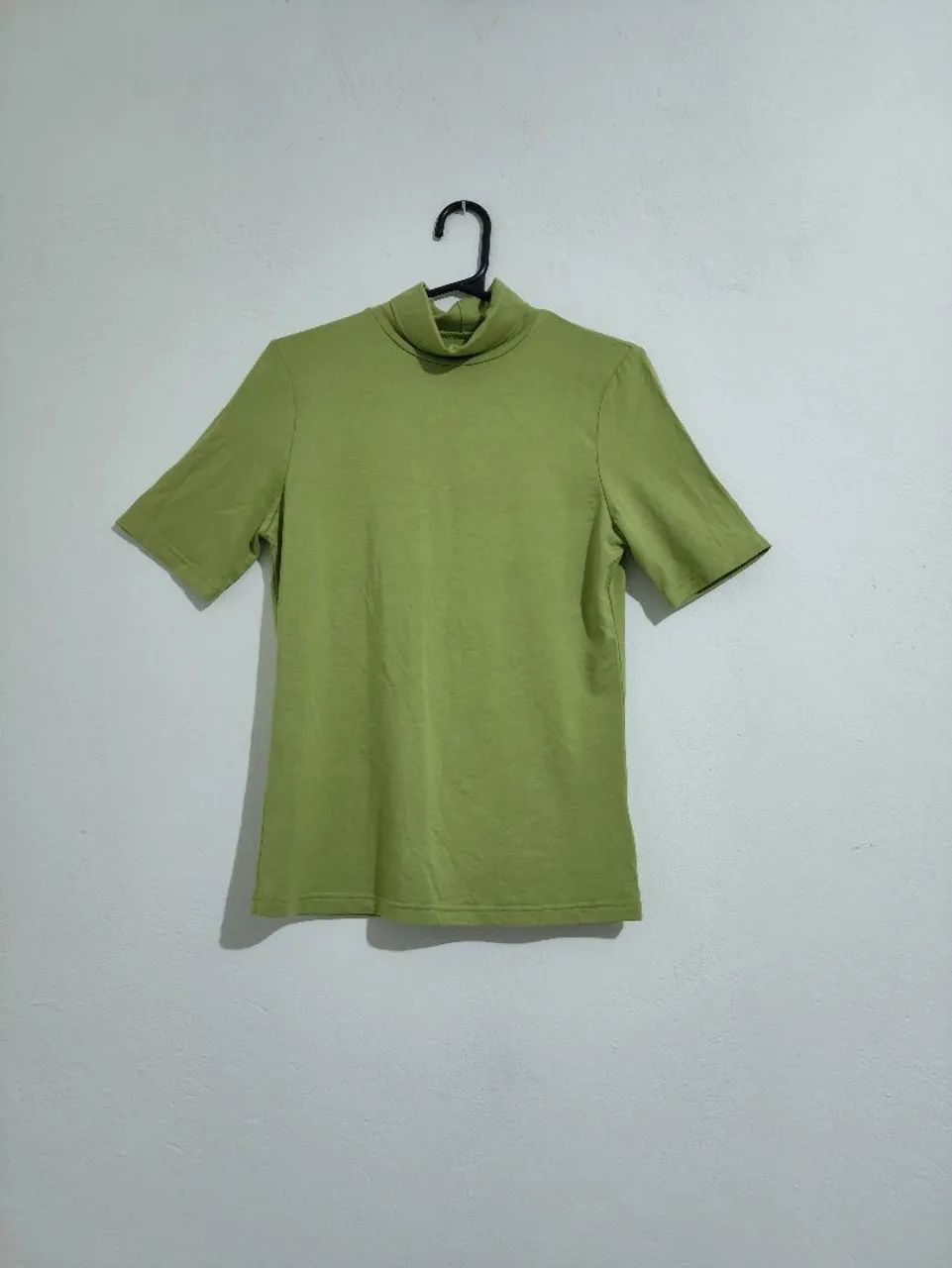 blusa verde oliva gola alta casual elegante moderna - Foto 2