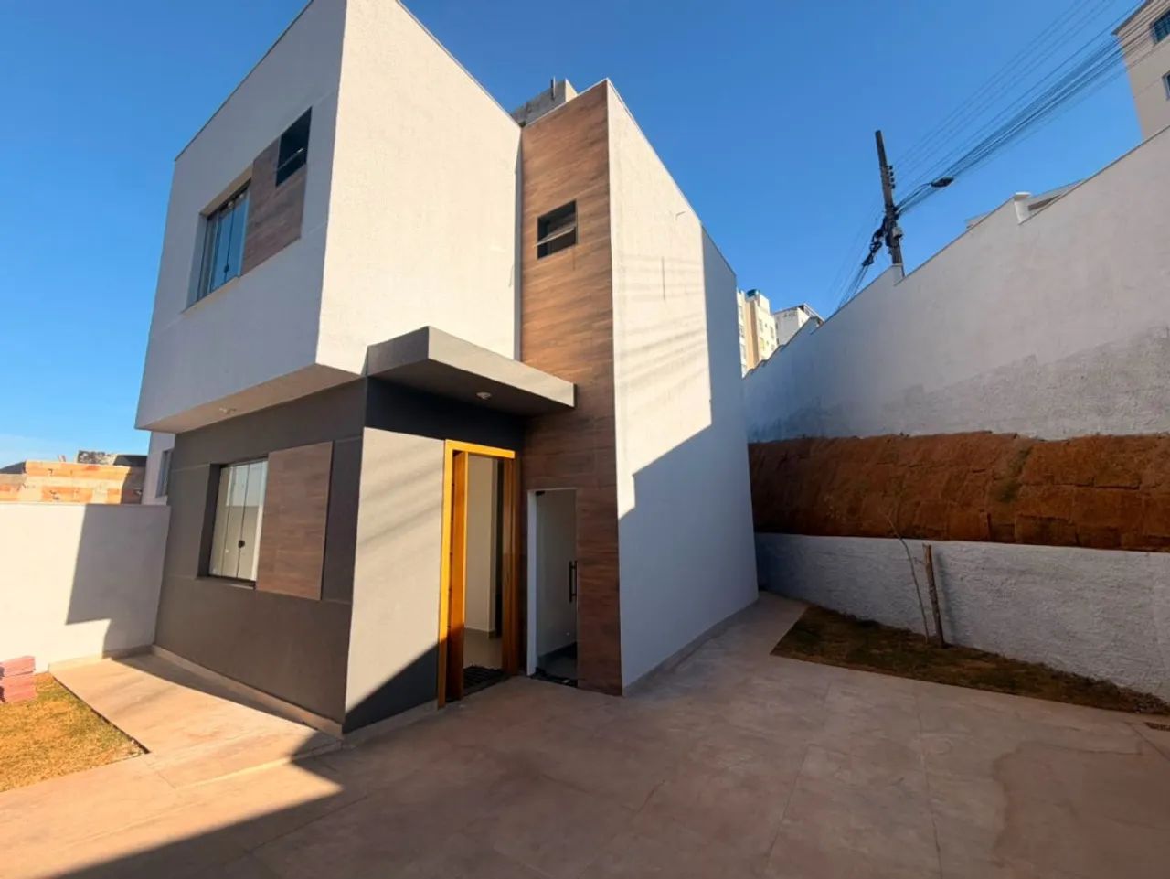 Casa Geminada com 3 quartos à venda em Belo Horizonte