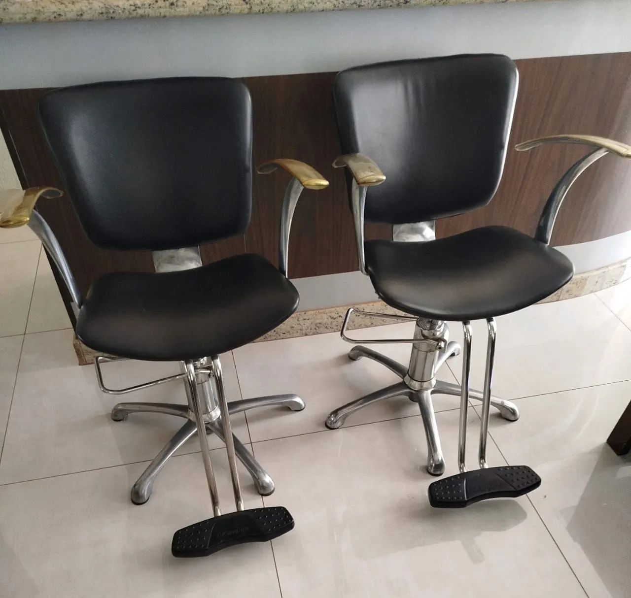 2 cadeiras para salão de cabeleireiro hidráulica..