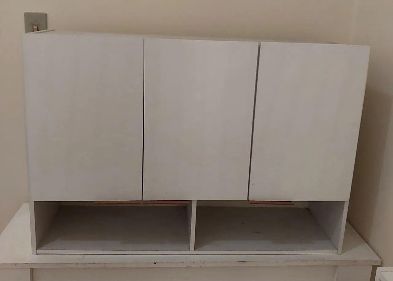 ARMÁRIO 3PORTAS PAREDE MDF