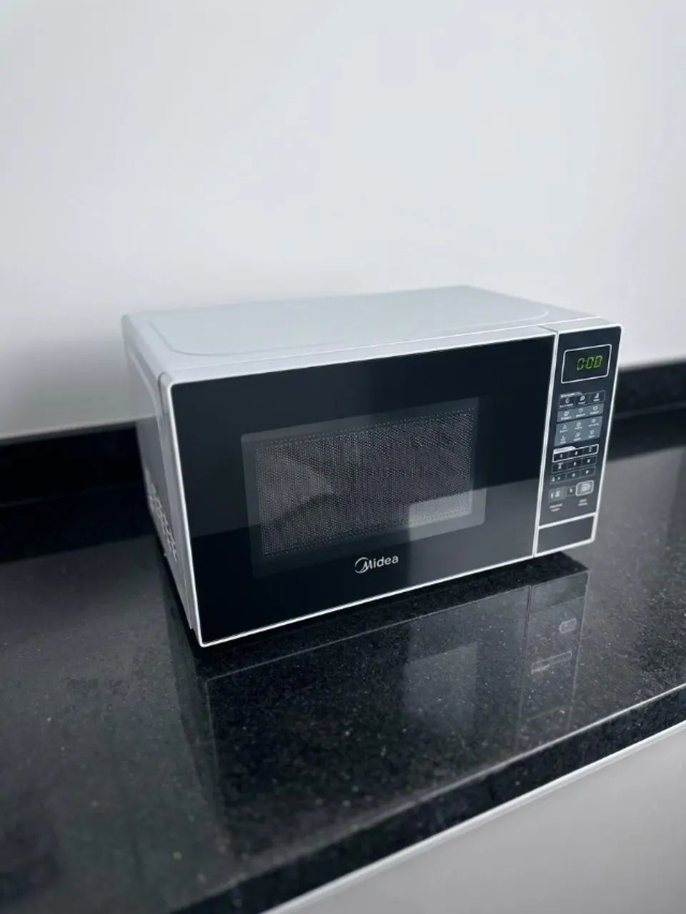 OFERTA! Micro-Ondas Midea 20L 700W - Foto 3