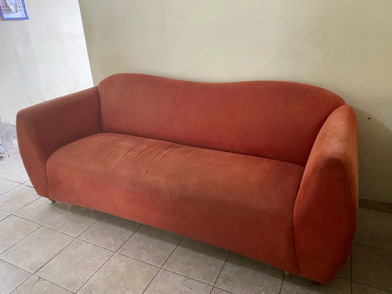 Sofá de três lugares - Foto 2