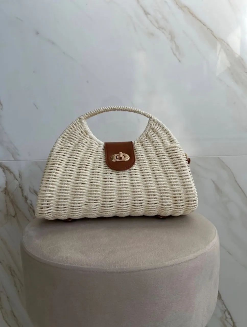 Bolsa meia lua off white - Foto 4