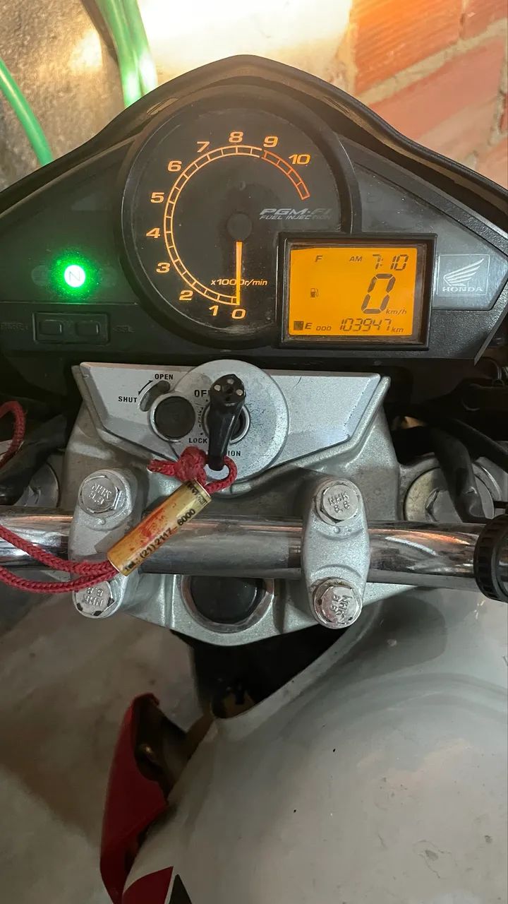 CB 300R 2014 Repsol - Foto 3
