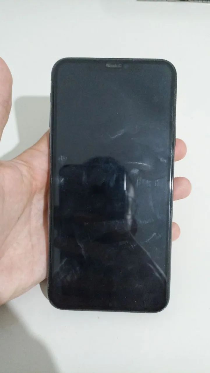 iPhone 11 Pro Max - Foto 2