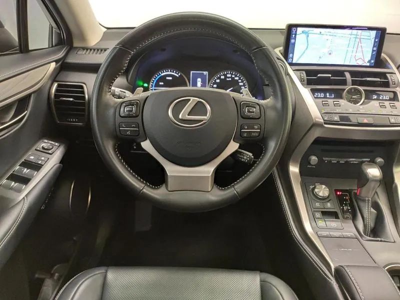 Lexus NX-300 H Luxury 2.5 16V Aut., foto 13 de 20