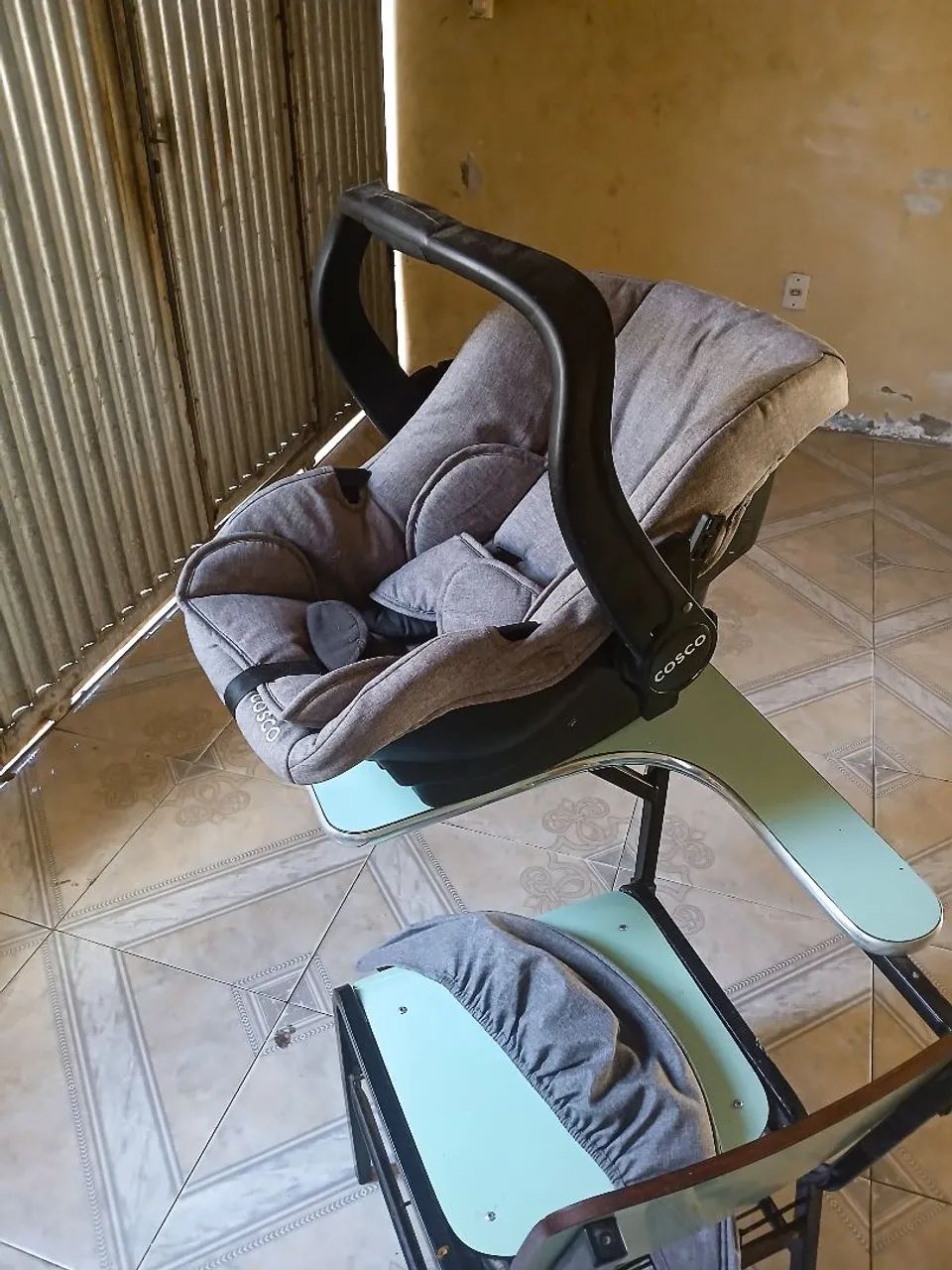 Carrinho de bebê e bebê conforto  - Foto 4