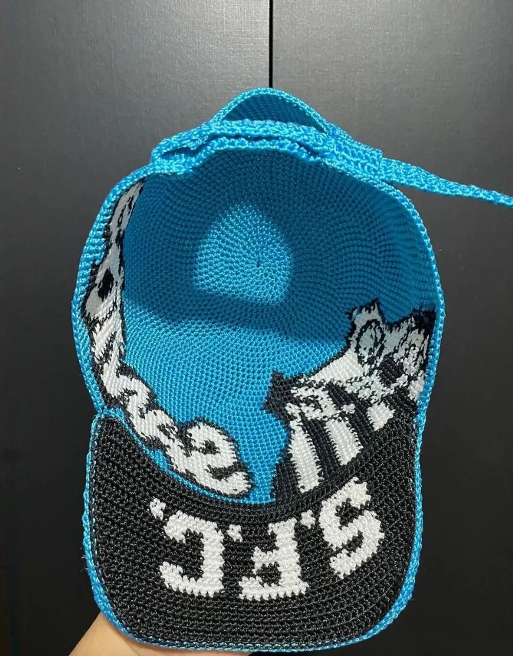 Boné de crochê Santos Azul - Foto 4