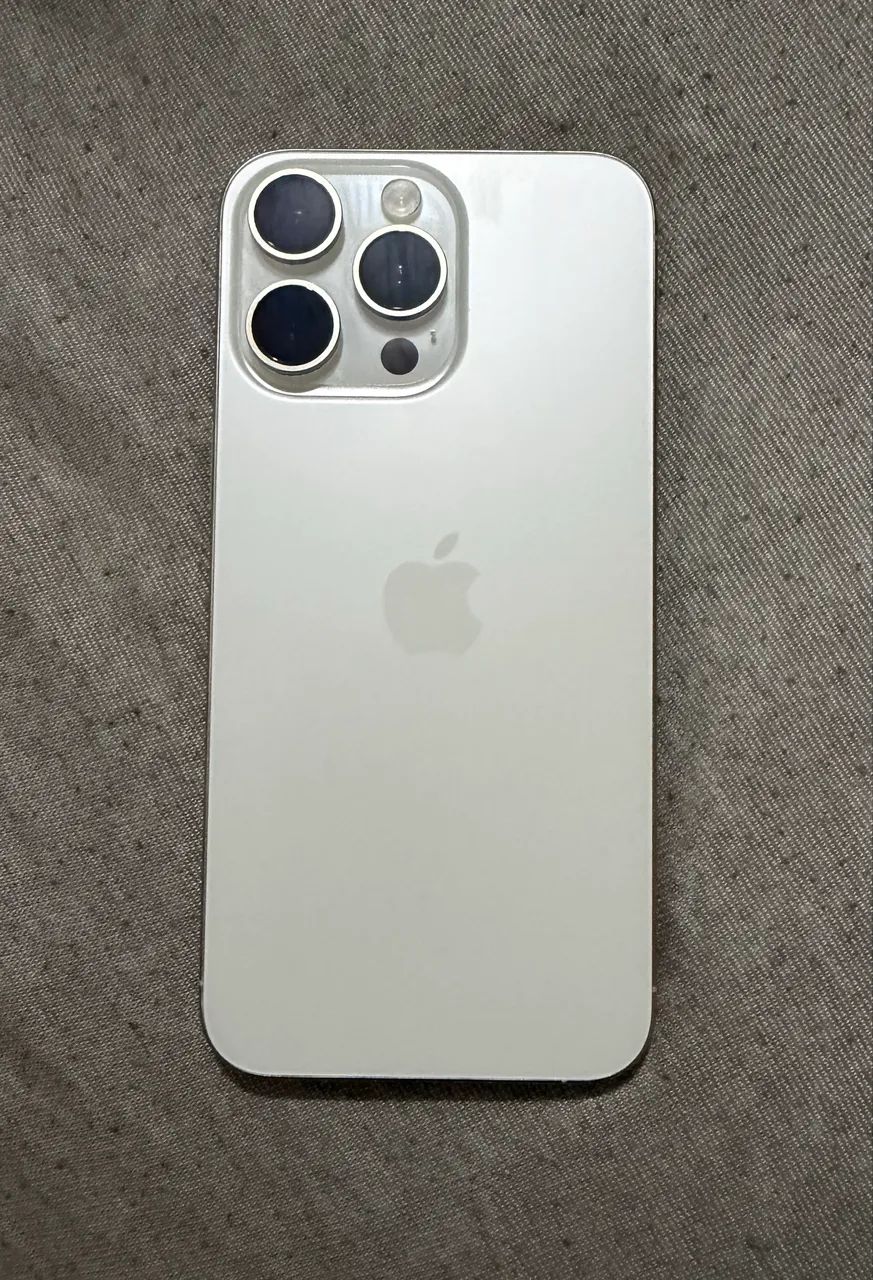 iPhone 15 pro Max 