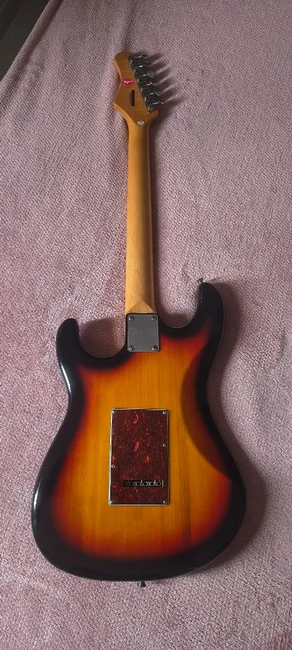 Guitarra e contrabaixo  - Foto 2