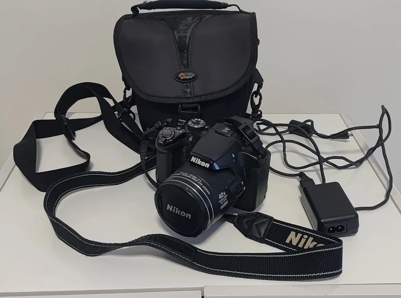 Camera Nikon Coolpix P510 com acessórios 