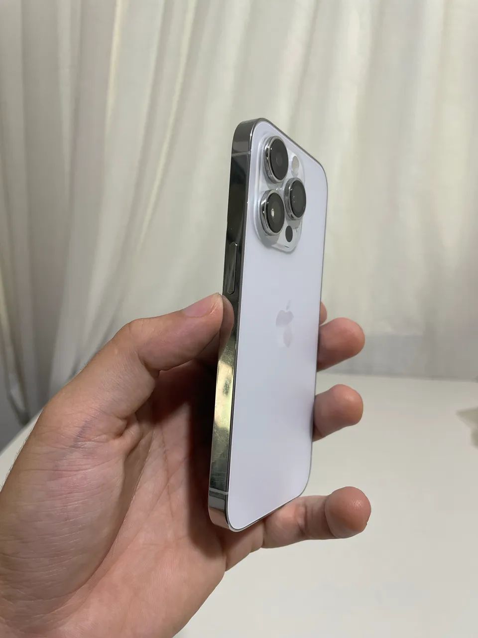 iPhone 14 Pro 256GB - Silver / Branco (Completo na Caixa + iPhone 14 Pro 256GB - Silver / Branco (Completo na Caixa +