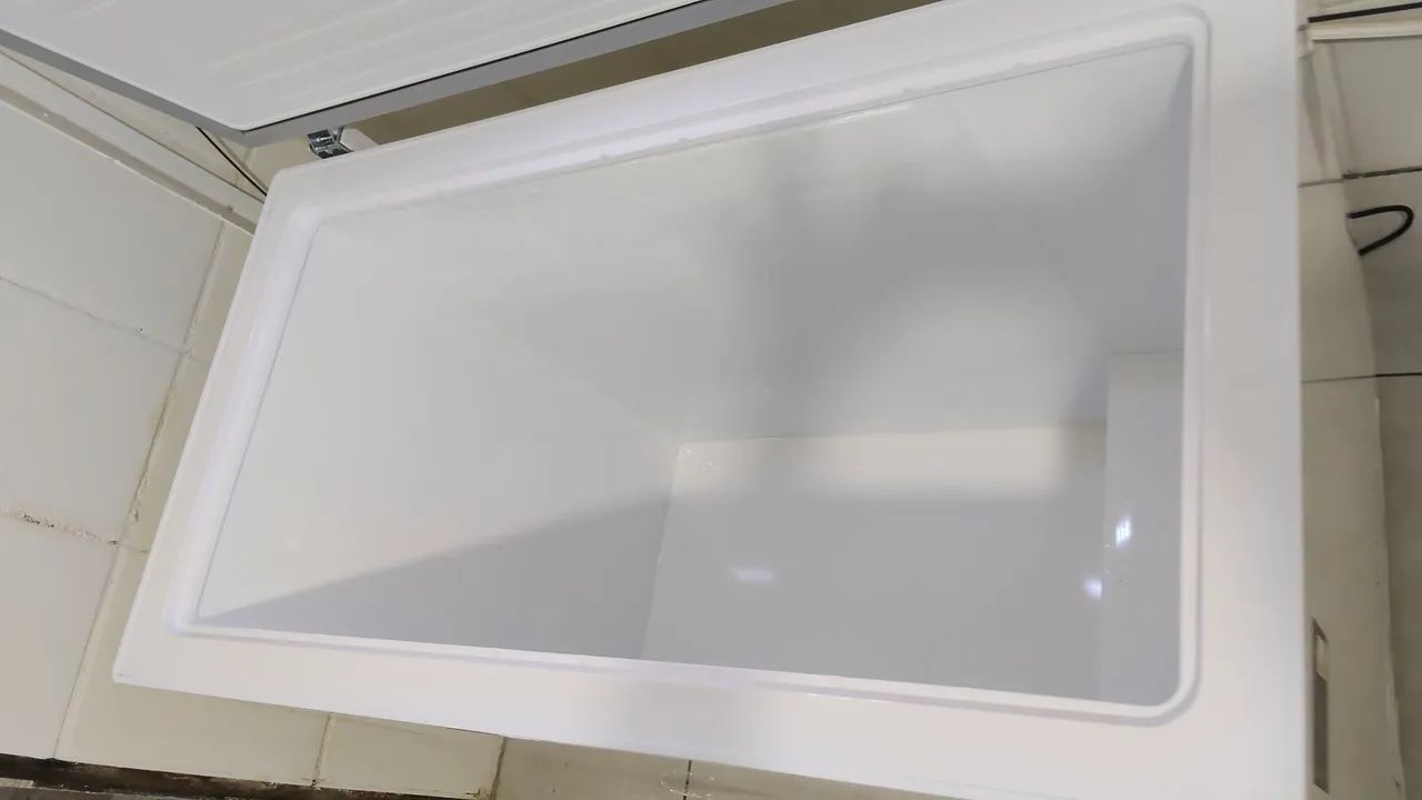 Freezer Horizontal Electrolux Inverter Bivolt 245L - Foto 4