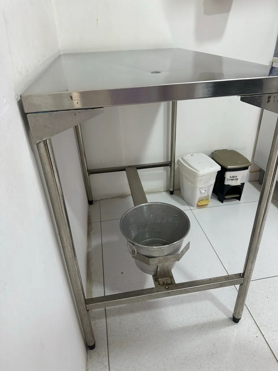 Mesa de atendimento veterinário  - Foto 3