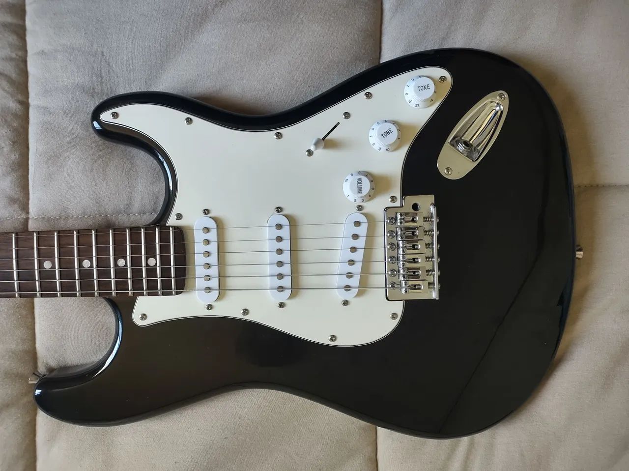 Guitarra Stratocaster  - Foto 3