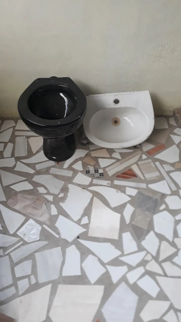 2 Pias e vaso de cerâmica