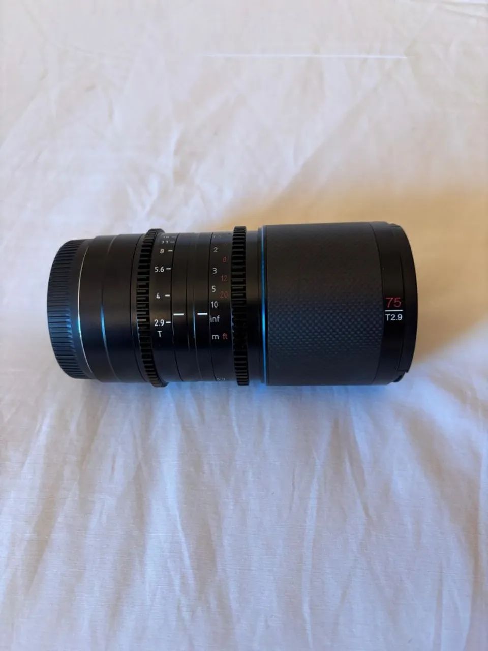 Sirui Venus 75mm T2.9 1.6x Full Frame Anamorphic - Foto 2