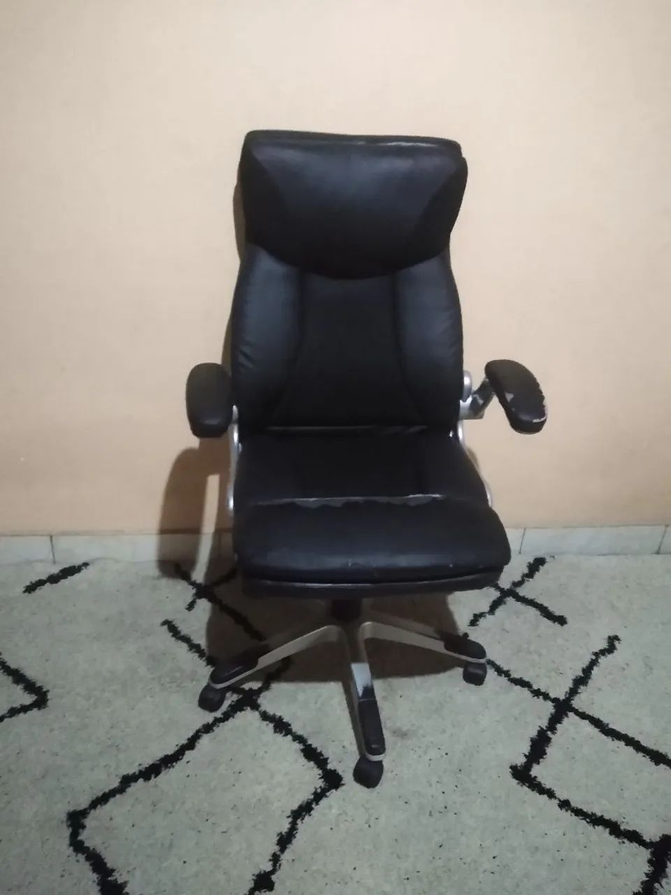 CADEIRA DE ESCRITÓRIO EXECUTIVO 
