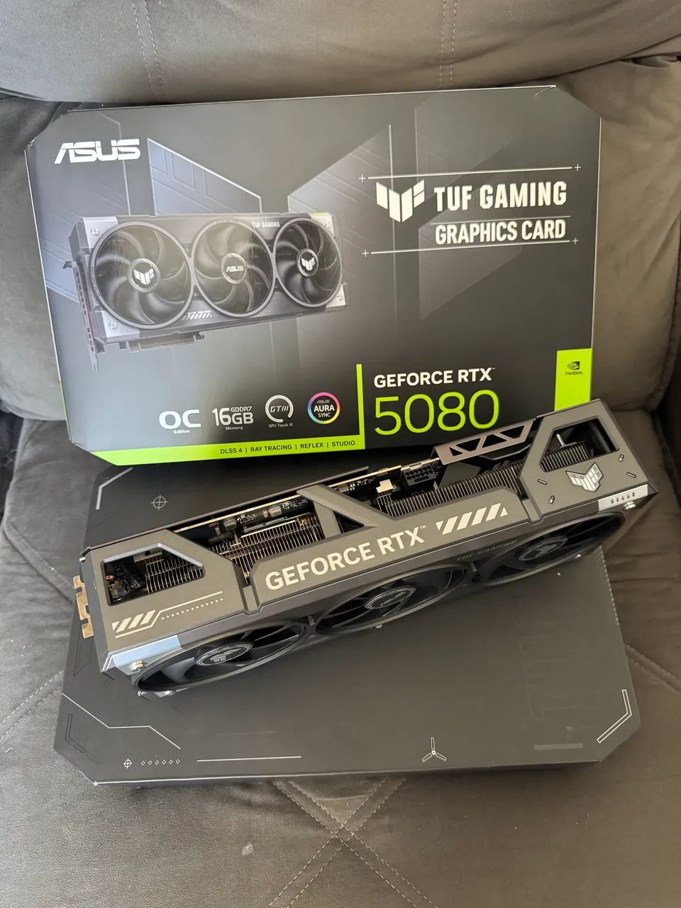 RTX 5080 TUF 16GB  - Foto 2
