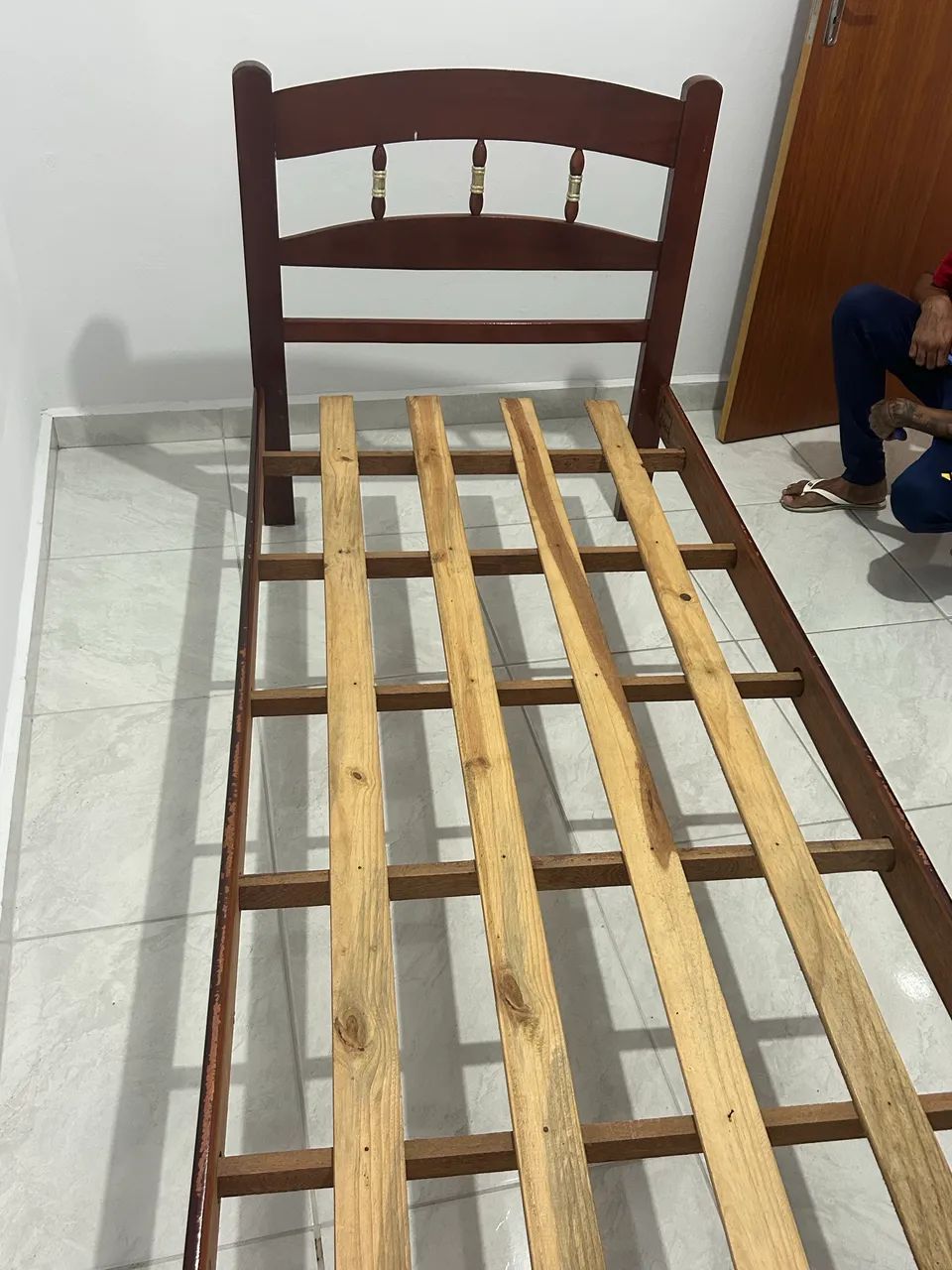 Colchão + cama por R$100 - Foto 3