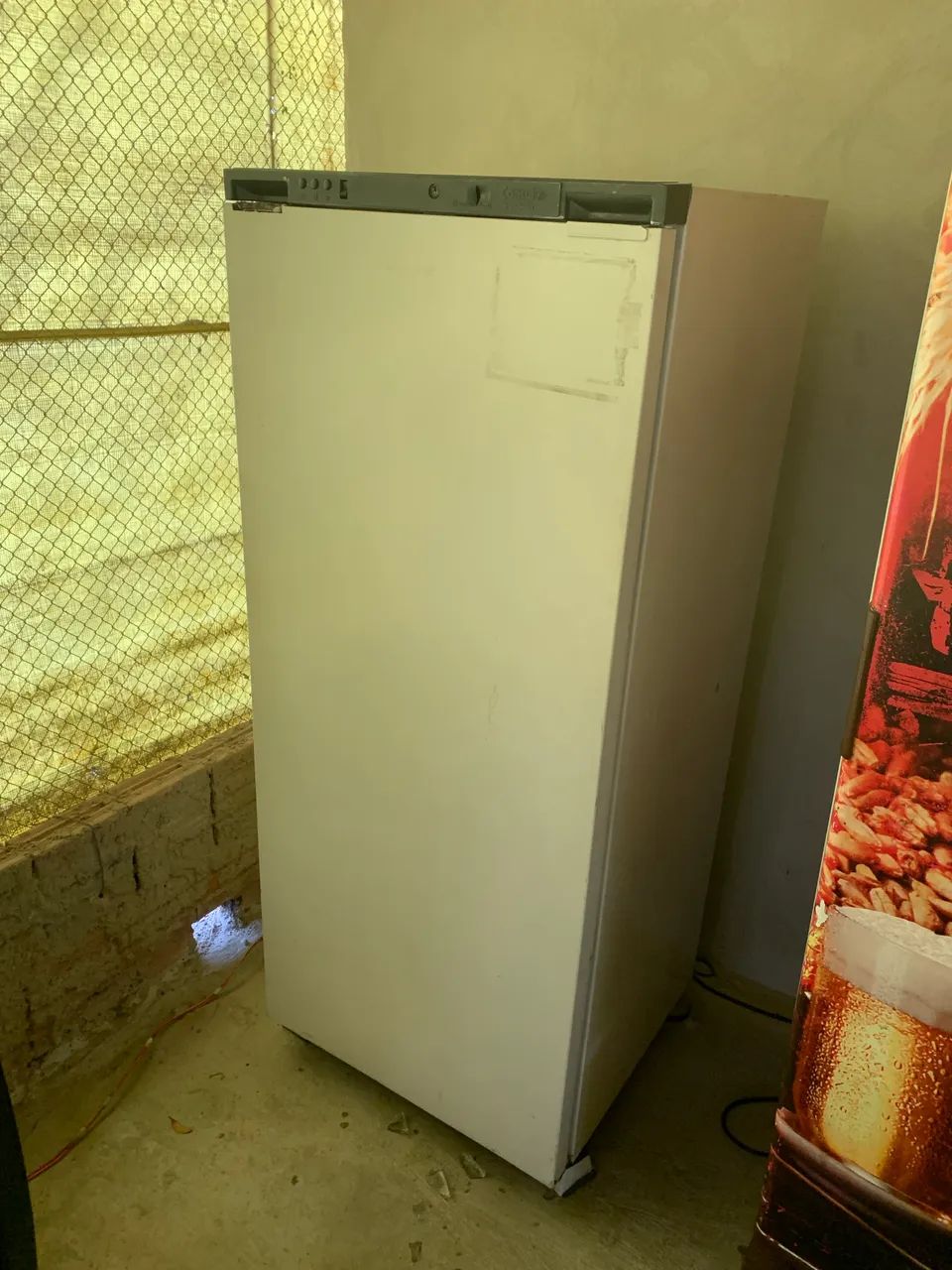Freezer vertical 220v - Foto 2
