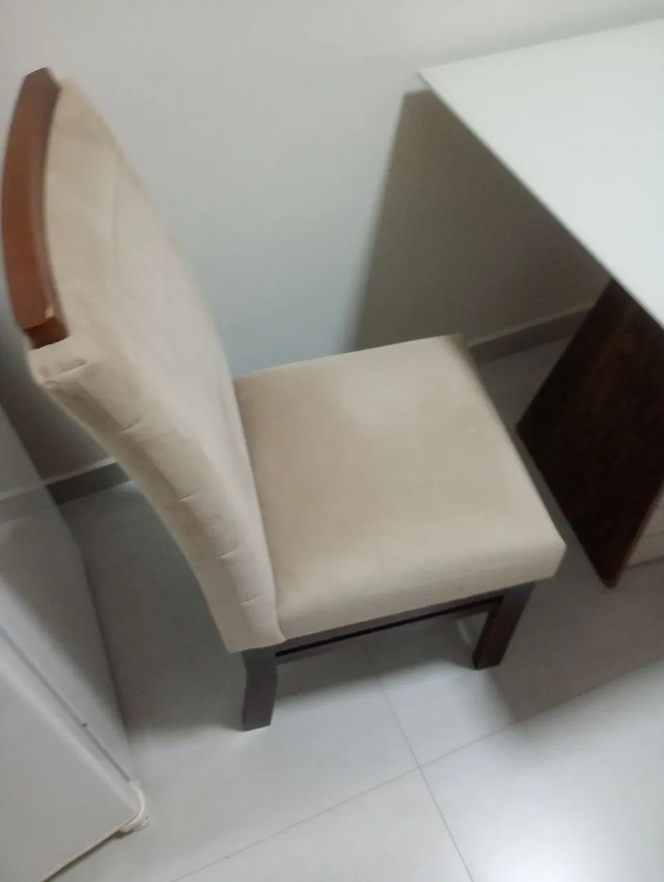 Mesa e 4 cadeiras - Foto 5