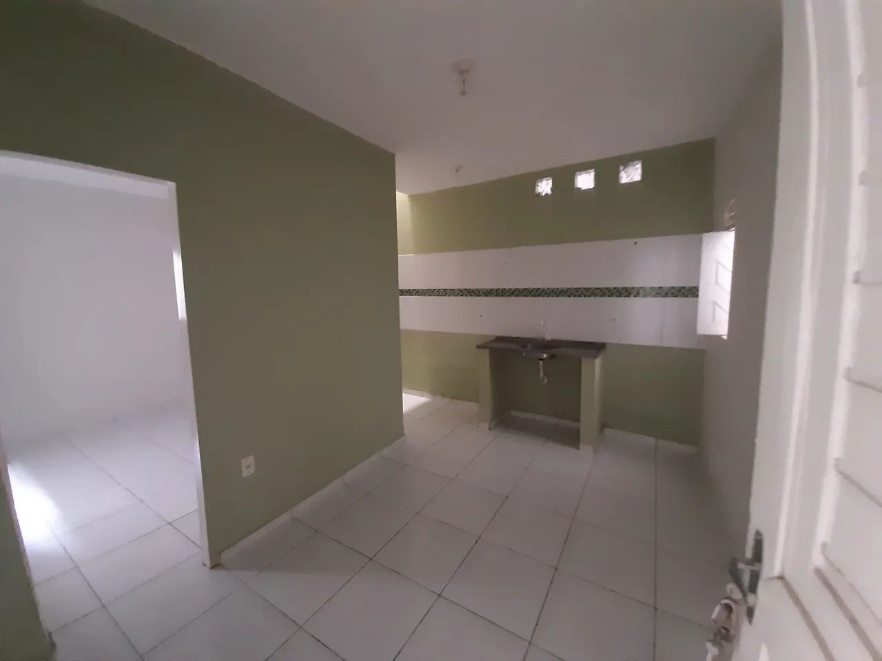 Alugo Kitinet / Quitinete - OPORTUNIDADE  - Foto 4