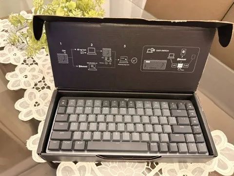 Teclado Mecanico Logitech MX Mechanical Mini - NOVO