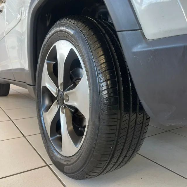 Jeep Compass Longitude 2.0 4X2 Flex 16V Aut. 2017 - Foto 2