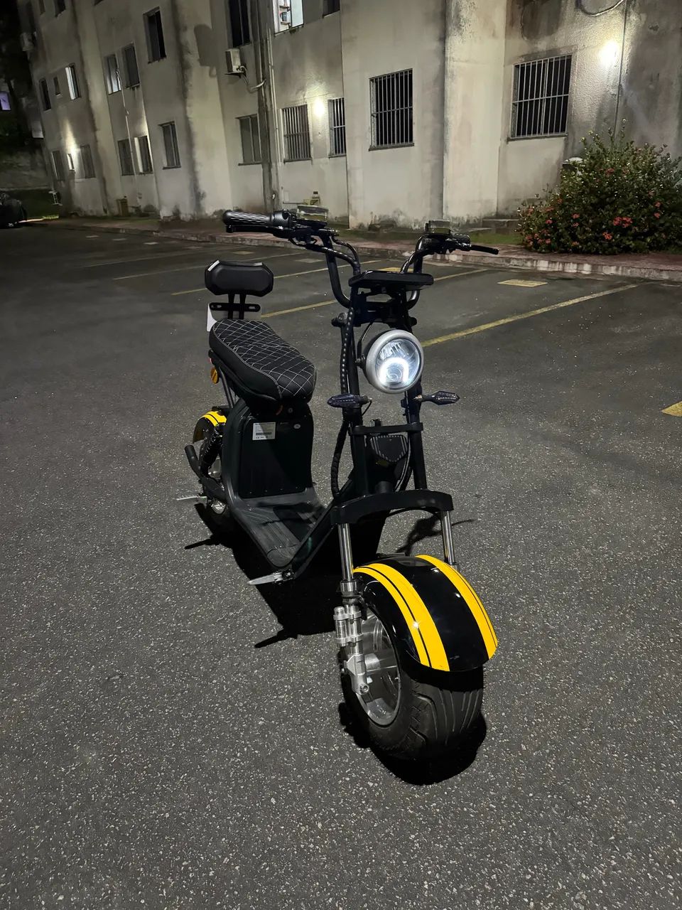 Scooter elétrica 