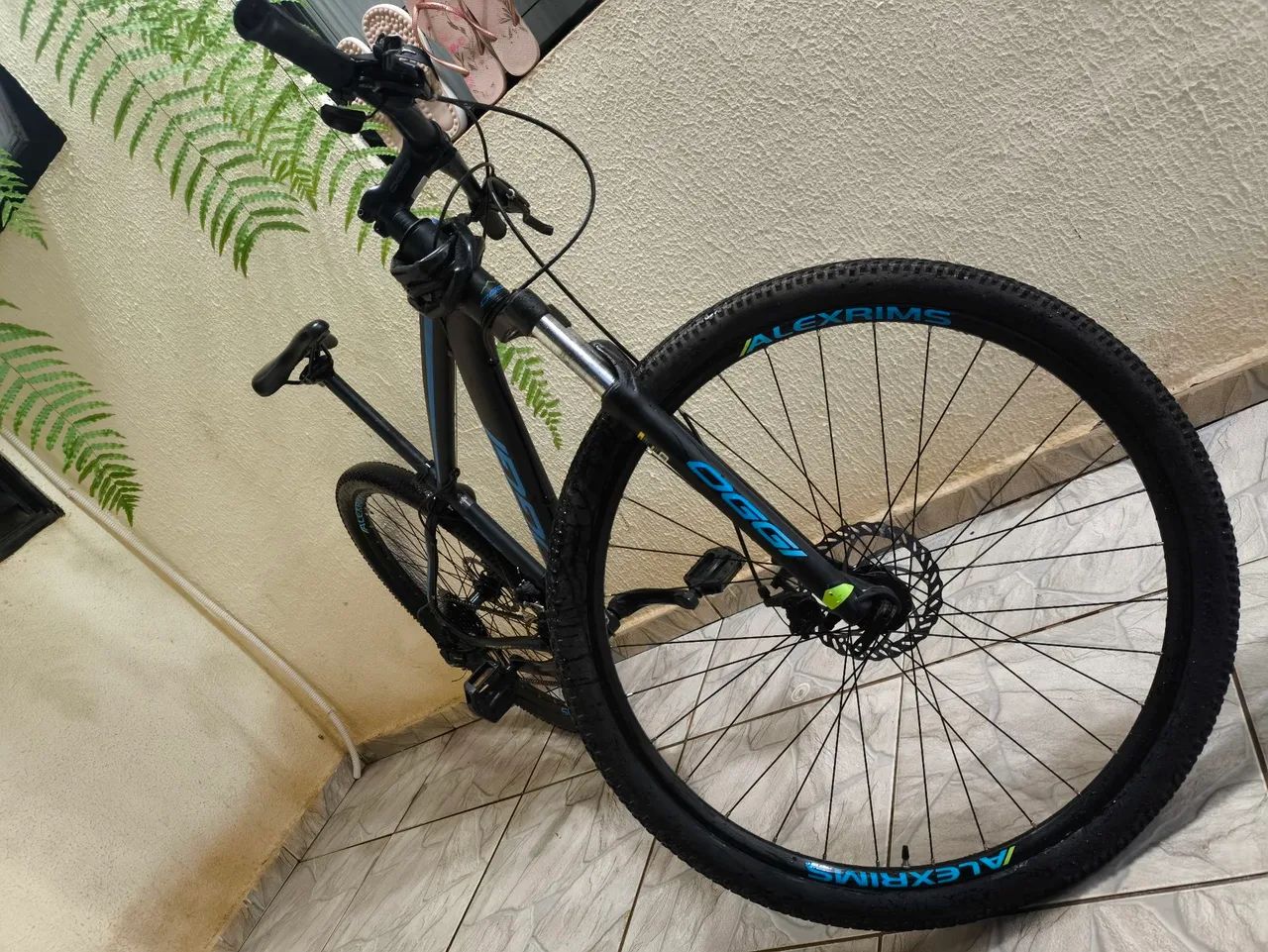 Bicicleta Oggi Hacker Sport Aro 29 | Freio a Disco | Conservada - Foto 2