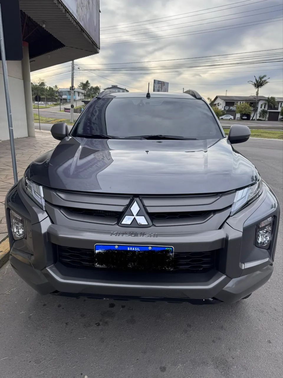 Mitsubishi L200 2025