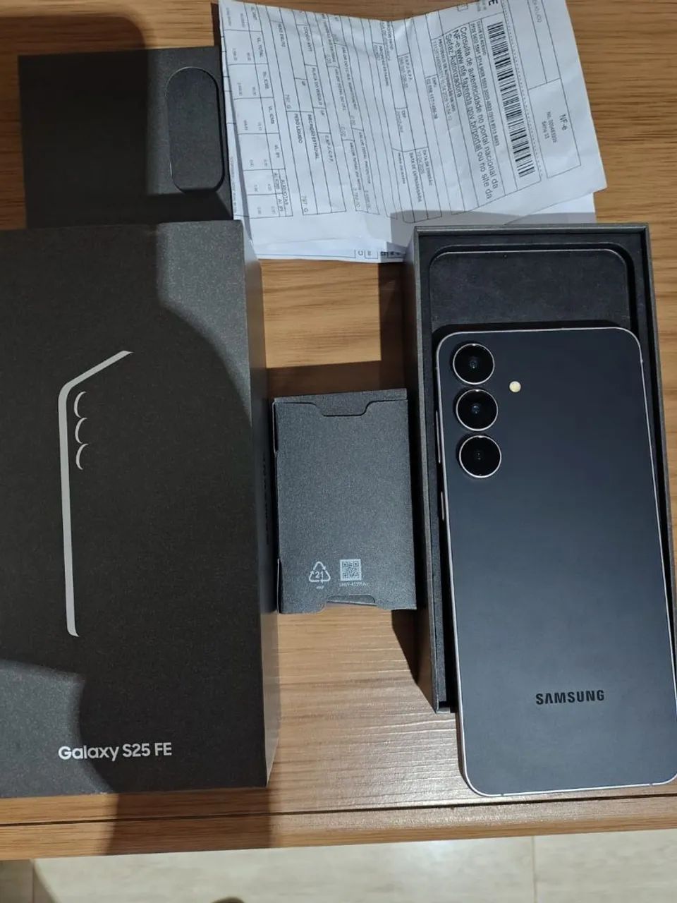 SAMSUNG S25 FE 256 GB  - Foto 2