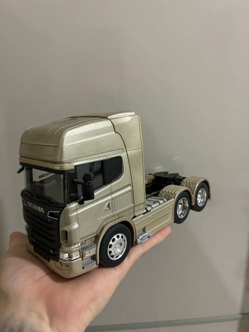 Miniatura Scania V8 R730 Welly 1/32 Ferro 