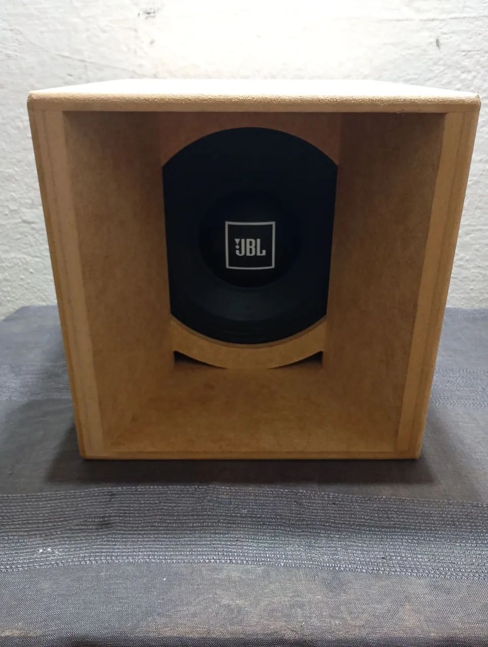 Médio 8" JBL + Caixa 