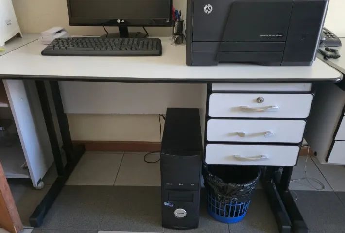 Mesa de Escritório 120 cm com 3 Gavetas - Foto 3