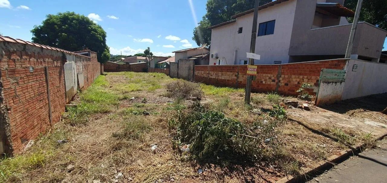 Vende-se Terreno em Carlopolis PR