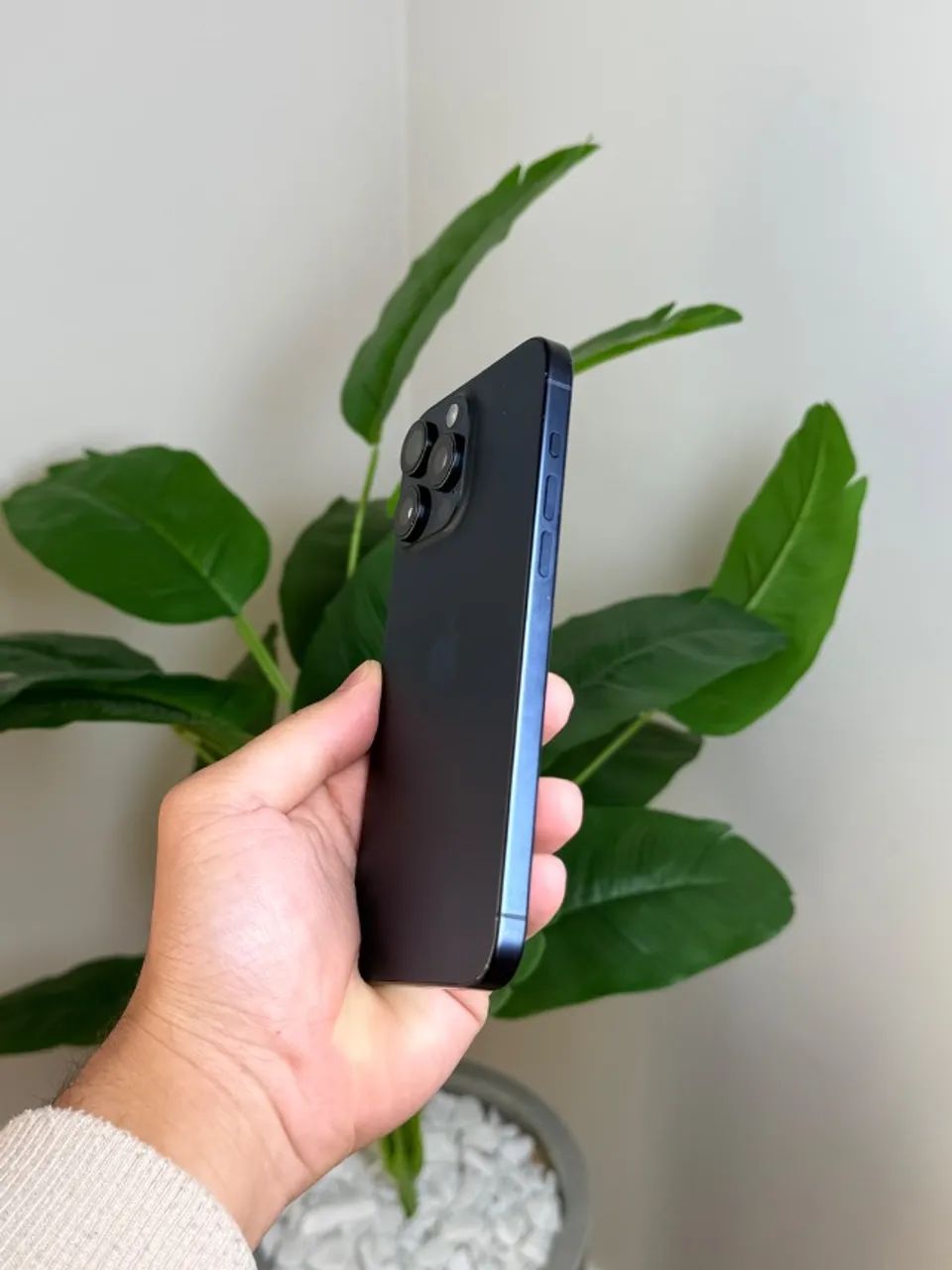 iPhone 15 Pro Max 256GB - Azul - Foto 2