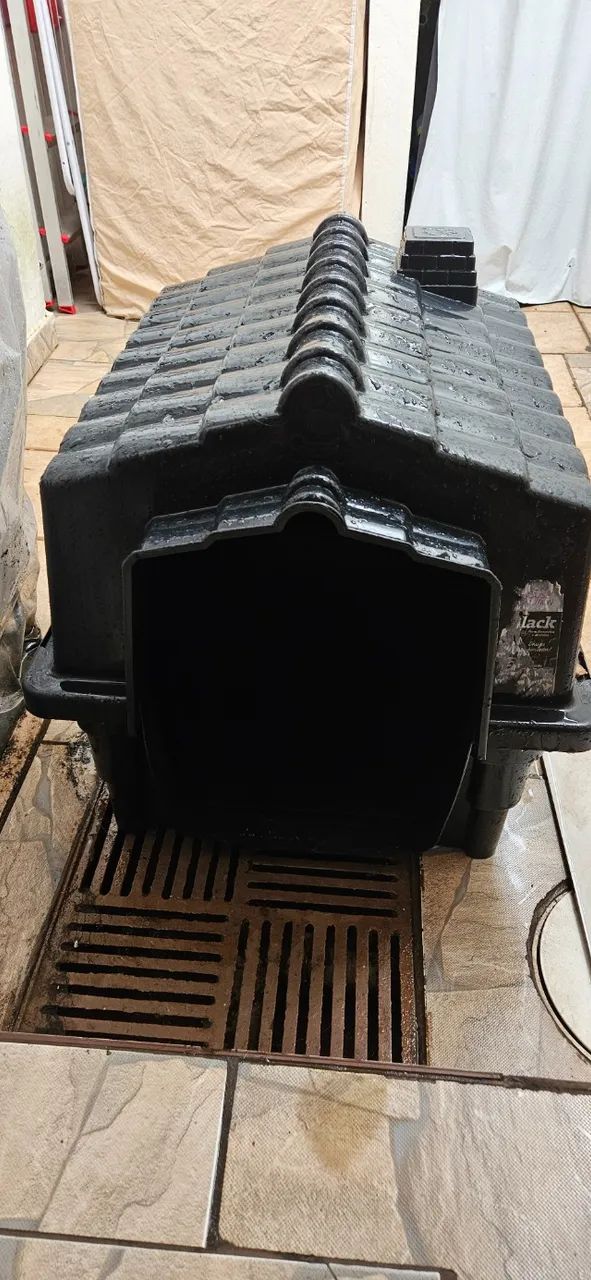 Dog House Size 4