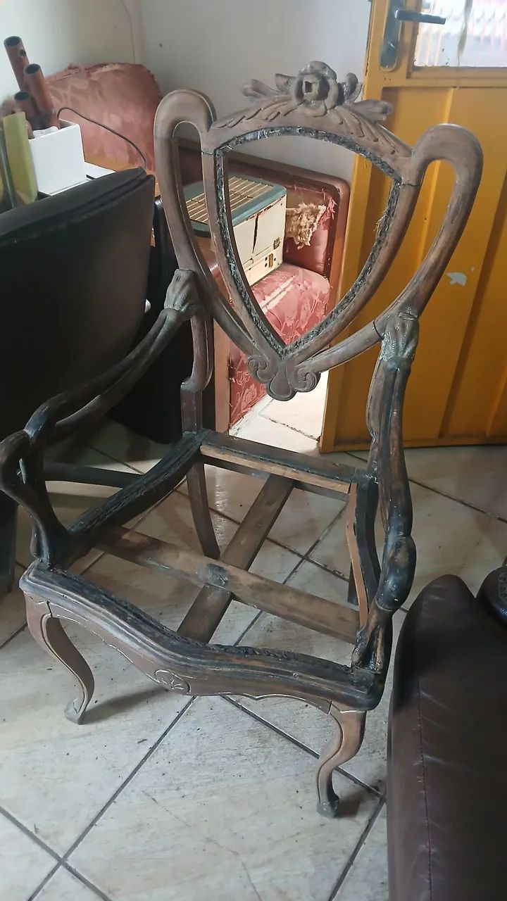 Cadeira antiga 