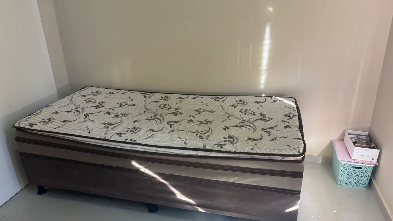 VENDO Cama box solteiro em Ilhéus-Ba