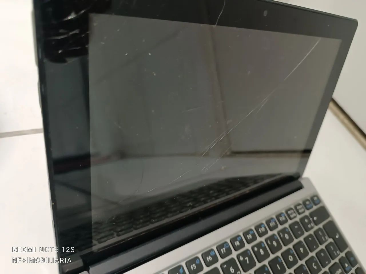 Notebook ou Tablet - Positivo Duo - Tela trincada  - Foto 4