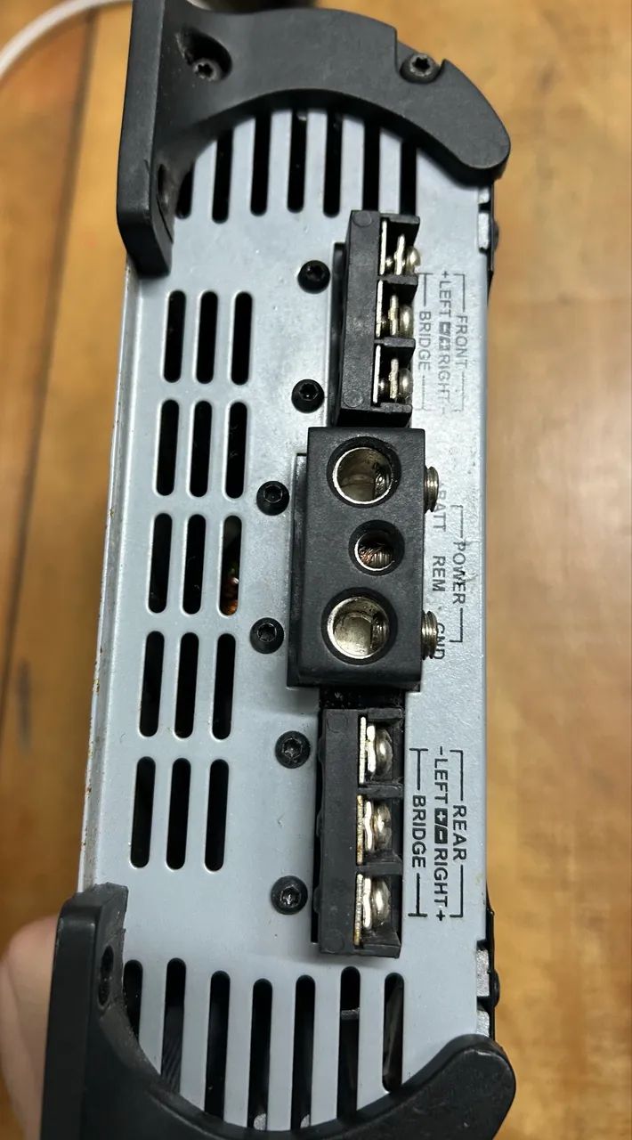 Módulo stetsom hl1200.4 ( está em proteção ) - Foto 3