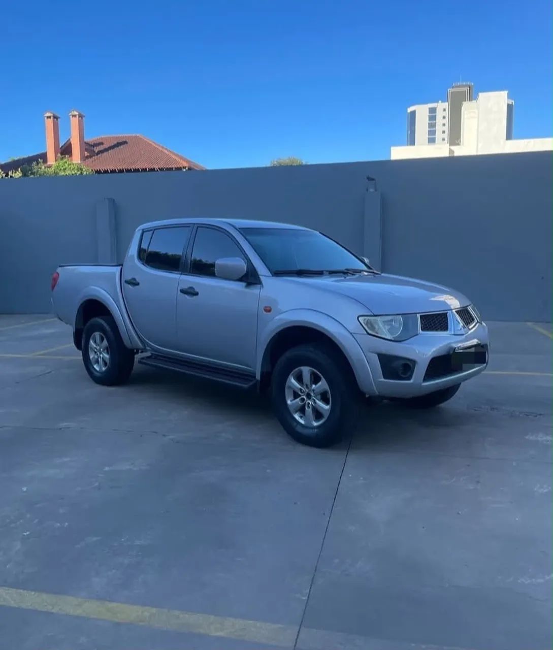 Mitsubishi L200 EVOLUTION 3.2 4X4 TB INT. DIESEL 2013