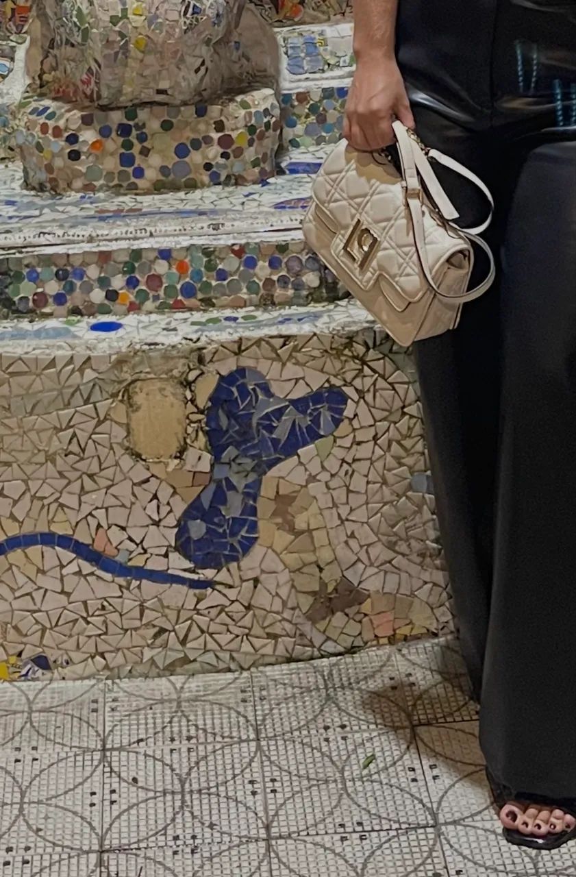 Bolsa lança perfume  - Foto 4