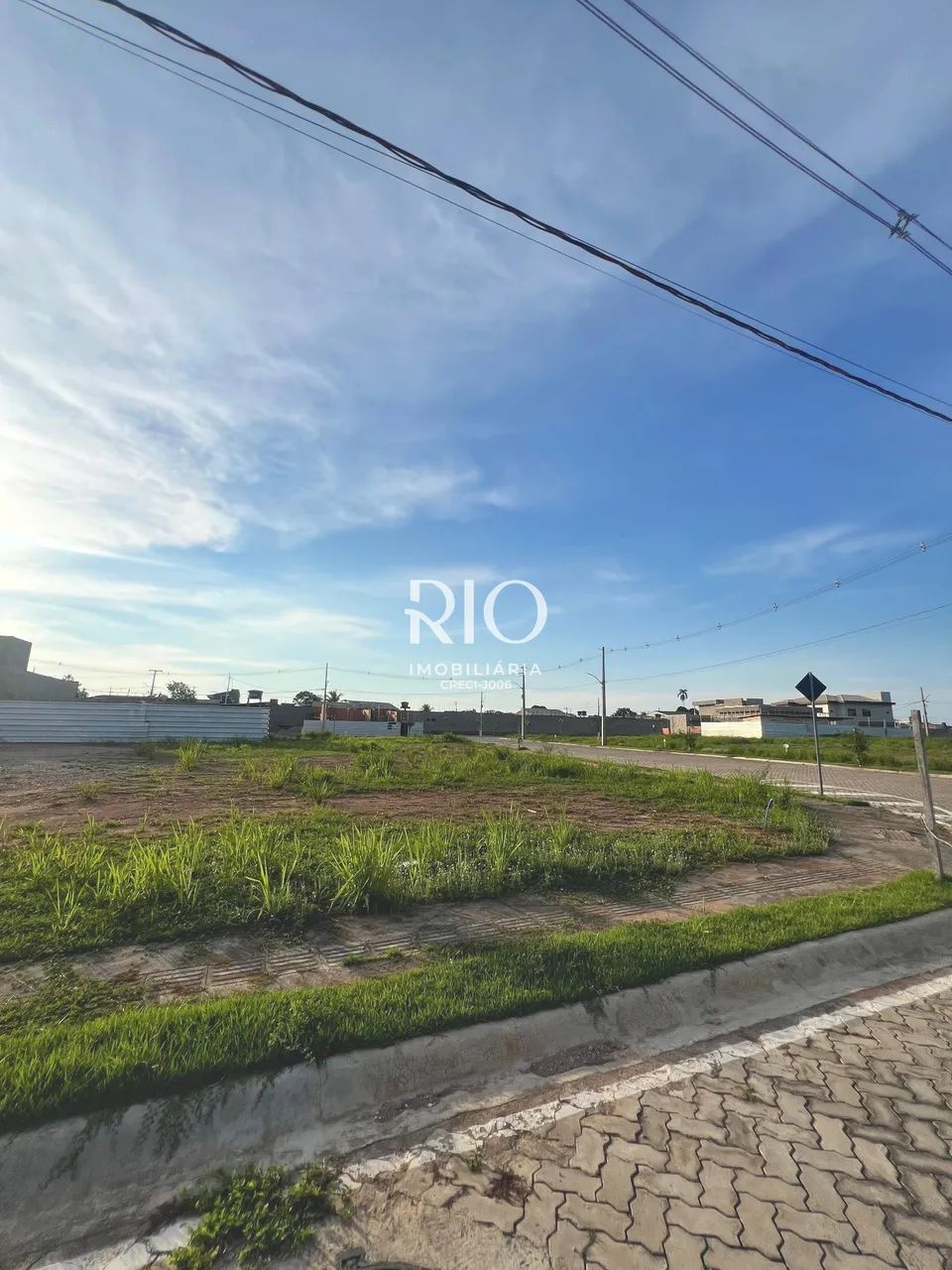 Lote de esquina com 372,37 m² - Foto 3